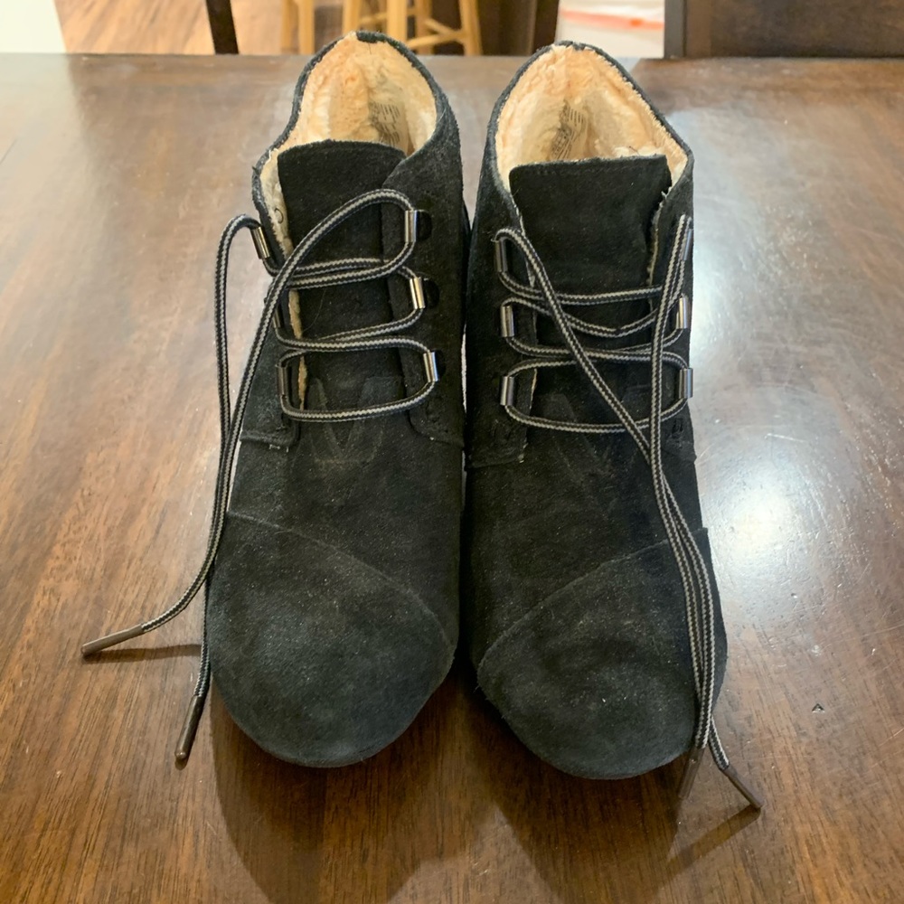 Toms Wedges black quilted